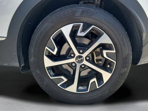 Used 2024 Kia Sportage EX FWD image 33