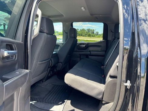Used 2022 Chevrolet Silverado 1500 Custom Trail Boss w/ Safety Confidence Package AWD/4WD image 10