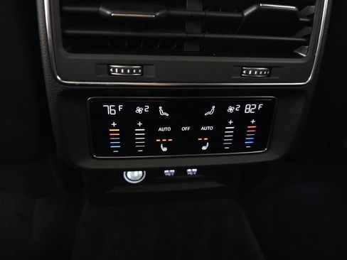 Used 2019 Audi Q8 Prestige w/ Adaptive Chassis Package image 35