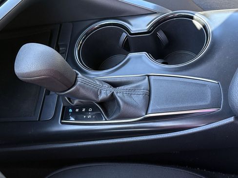 Used 2019 Toyota Camry LE image 20