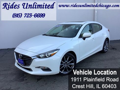 Used 2018 MAZDA MAZDA3 Touring FWD image 1