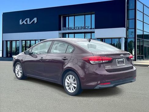 Used 2017 Kia Forte LX w/ LX Popular Package image 9