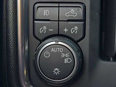 Used 2020 Chevrolet Silverado 1500 LT Trail Boss AWD/4WD image 16
