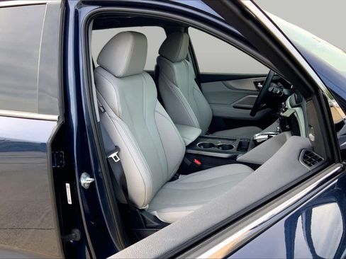 Used 2026 Acura MDX w/ Technology Package FWD image 9