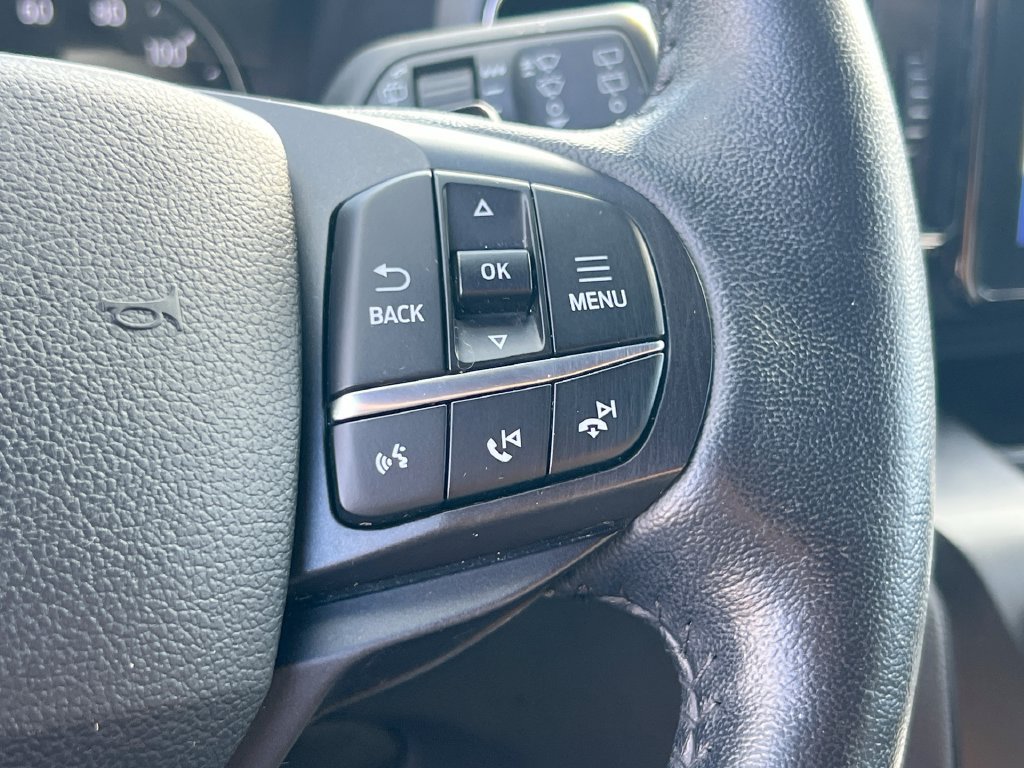 Used 2020 Ford Explorer XLT w/ Equipment Group 202A AWD/4WD image 38