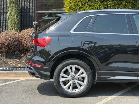 Used 2023 Audi Q3 2.0T Premium image 22