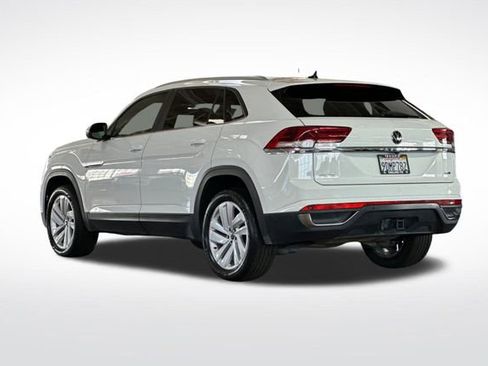 Certified 2022 Volkswagen Atlas Cross Sport SE image 7