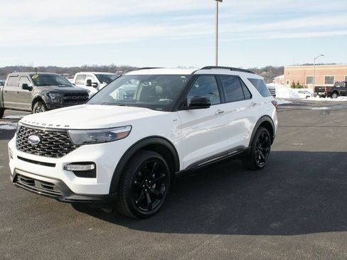 Used 2023 Ford Explorer ST-Line image 6