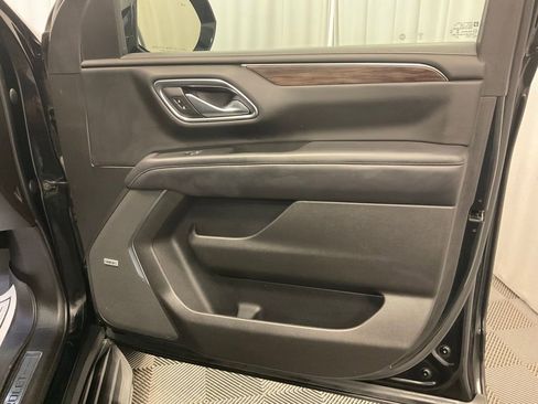 Used 2021 Chevrolet Tahoe LT w/ Luxury Package AWD/4WD image 22