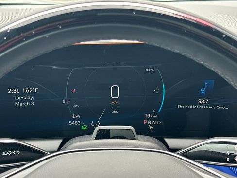 Used 2025 Cadillac Optiq Sport 1 w/ LPO, ONYX Package image 23