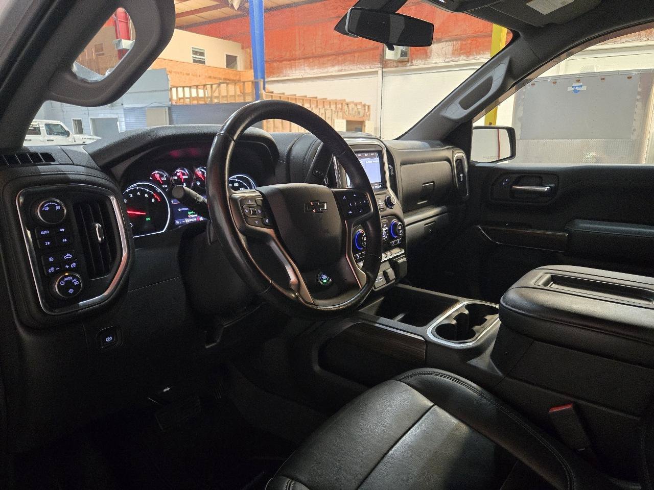 Used 2019 Chevrolet Silverado 1500 RST AWD/4WD image 4