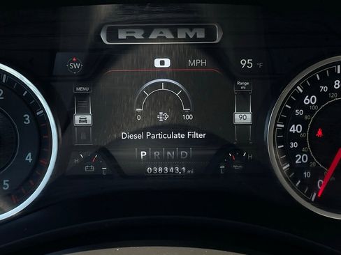 Used 2024 RAM 2500 Laramie AWD/4WD image 16