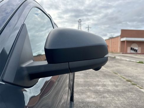 Used 2025 Toyota 4Runner TRD Off-Road Premium image 11