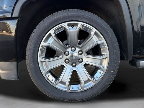 Used 2018 GMC Sierra 1500 Denali w/ Denali Ultimate Package AWD/4WD image 32