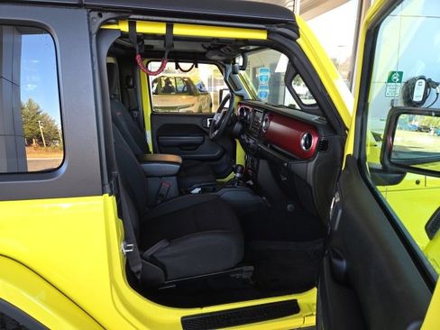 Used 2023 Jeep Wrangler Rubicon w/ LED Lighting Group image 40
