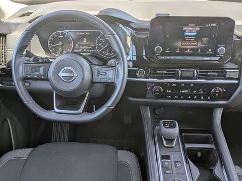 Used 2023 Nissan Pathfinder SV w/ Black Appearance Package AWD/4WD image 33