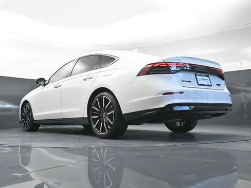 Used 2024 Honda Accord Touring image 37