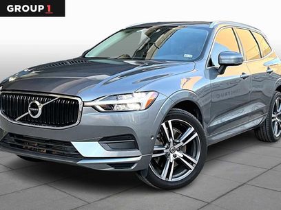 Used 2019 Volvo XC60 T6 Momentum w/ Premium Package