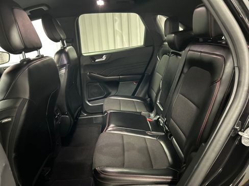 Used 2025 Ford Escape ST-Line image 22