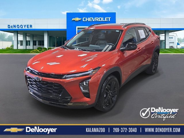 Used 2024 Chevrolet Trax ACTIV w/ Sunroof Package FWD 360° Tour