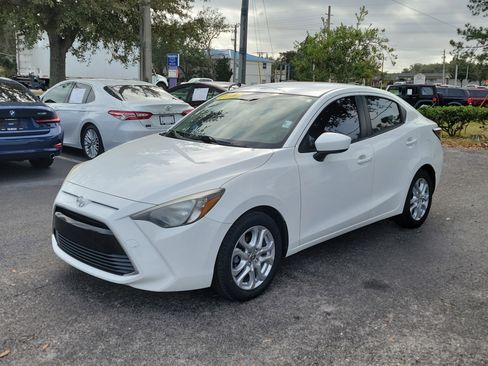 Used 2016 Scion iA image 3