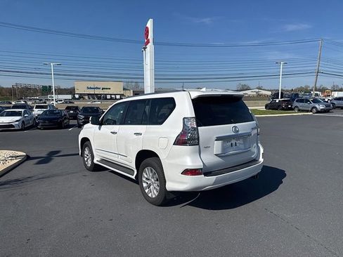 Used 2019 Lexus GX 460 Premium w/ Premium Package image 5