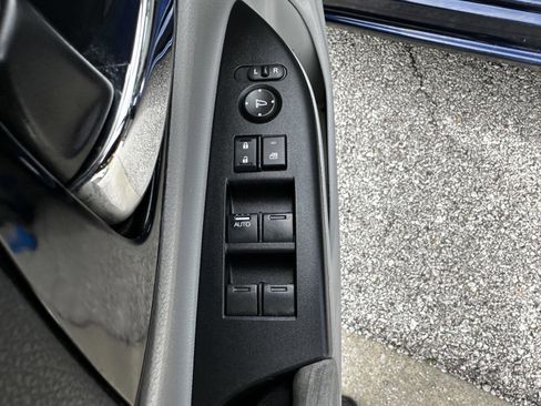 Certified 2017 Honda Accord LX image 7