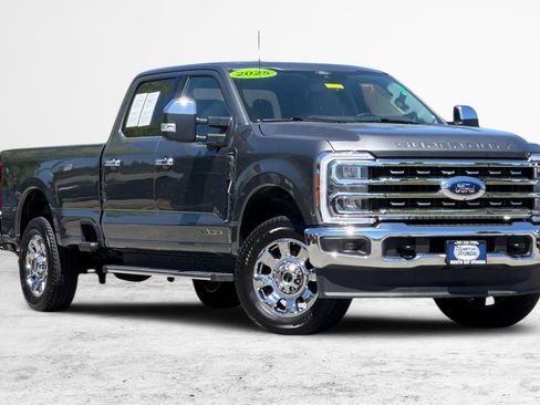 Used 2025 Ford F250 Lariat w/ Chrome Package AWD/4WD image 2