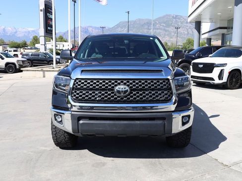 Used 2020 Toyota Tundra SR5 w/ TRD Off-Road Package AWD/4WD image 9