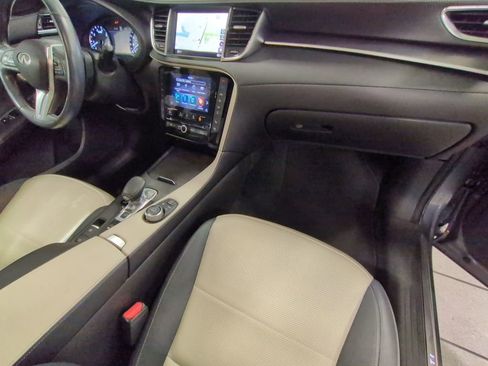 Used 2023 INFINITI QX55 Essential image 23