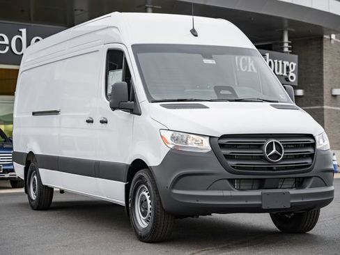 New 2026 Mercedes-Benz Sprinter 2500 image 1