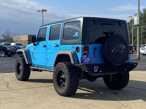 Used 2017 Jeep Wrangler Unlimited Sport w/ Connectivity Group image 4