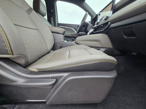 Used 2024 Chevrolet Colorado ZR2 w/ ZR2 Convenience Package III image 19