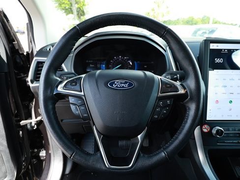 Used 2024 Ford Edge SEL AWD/4WD image 11