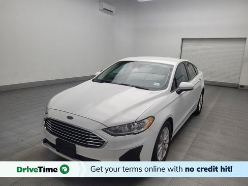 Used 2020 Ford Fusion SE image 1