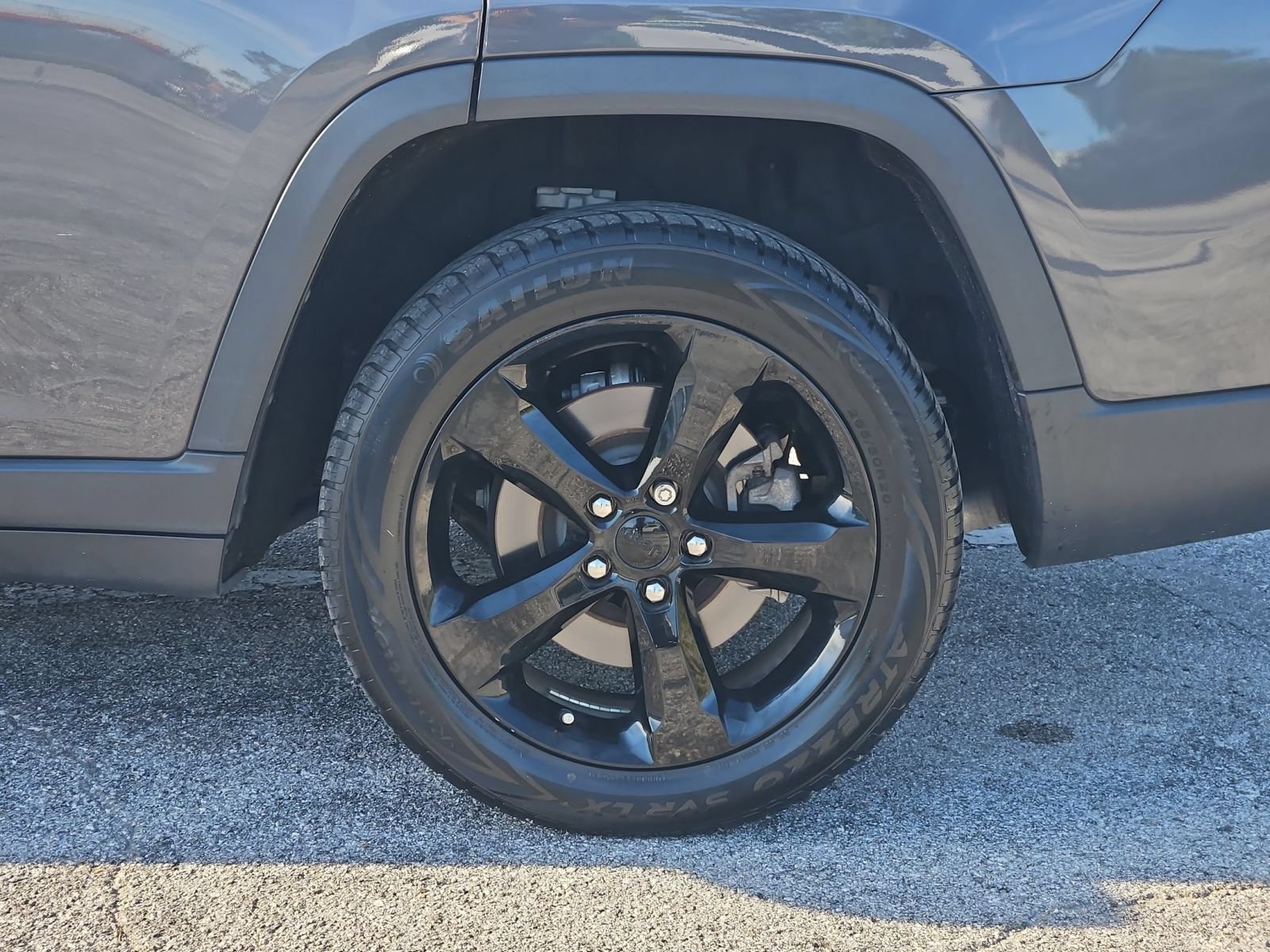 Used 2022 Jeep Grand Cherokee L Limited w/ Black Appearance Package RWD image 33