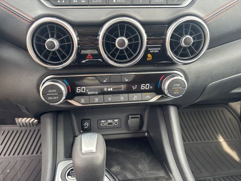 New 2025 Nissan Sentra SR image 28