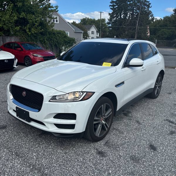 Used 2020 Jaguar F-PACE AWD/4WD image 1