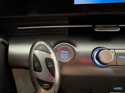 Used 2025 Hyundai Kona SEL FWD image 26