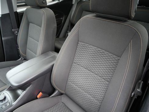 Used 2019 GMC Terrain SLE w/ Driver Convenience Package AWD/4WD image 11