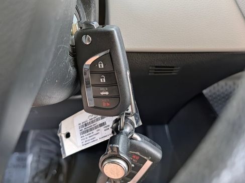 Used 2023 Toyota Corolla LE FWD image 31