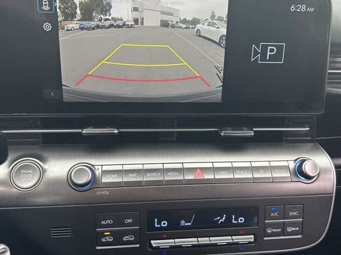 Used 2025 Hyundai Kona SEL AWD/4WD image 10