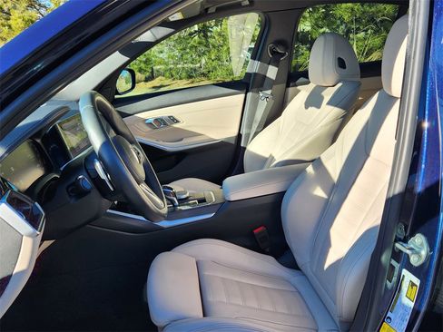 Used 2020 BMW M340i xDrive w/ Premium Package image 8