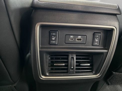 Used 2024 Nissan Murano SL image 41