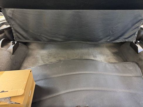 Used 2005 Chevrolet Corvette Coupe w/ Preferred Equipment Group image 15