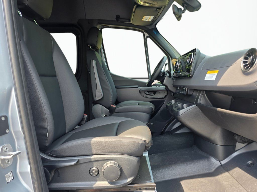 New 2026 Mercedes-Benz Sprinter 2500 image 26