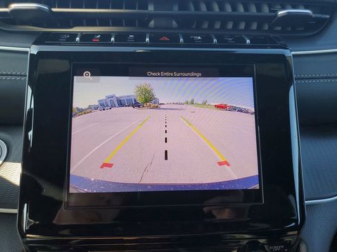 New 2025 Jeep Grand Cherokee L Laredo image 29