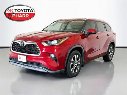Used 2023 Toyota Highlander XLE