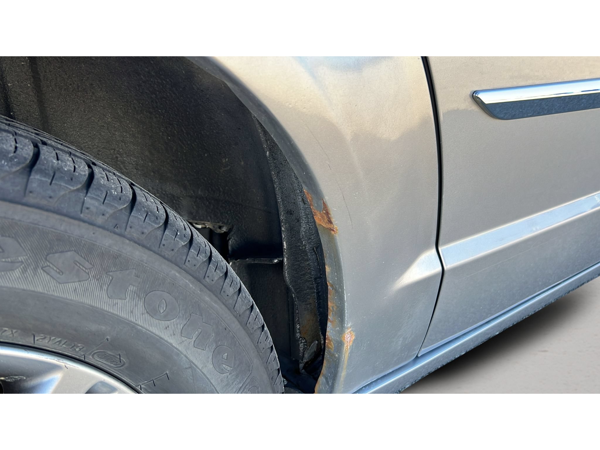 Used 2014 Chrysler Town & Country Touring-L w/ Driver Convenience Group FWD image 36