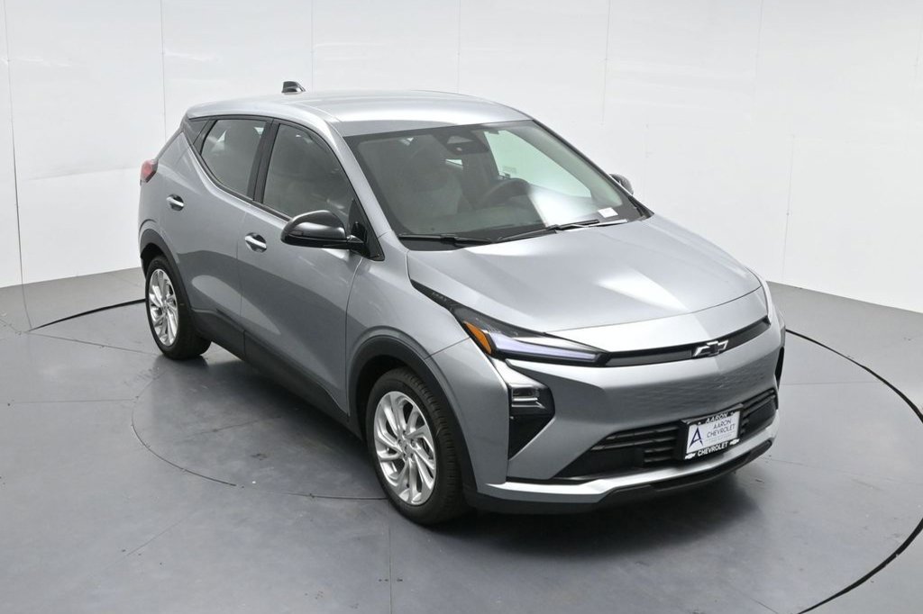 Used 2027 Chevrolet Bolt LT w/ Comfort Package FWD image 55